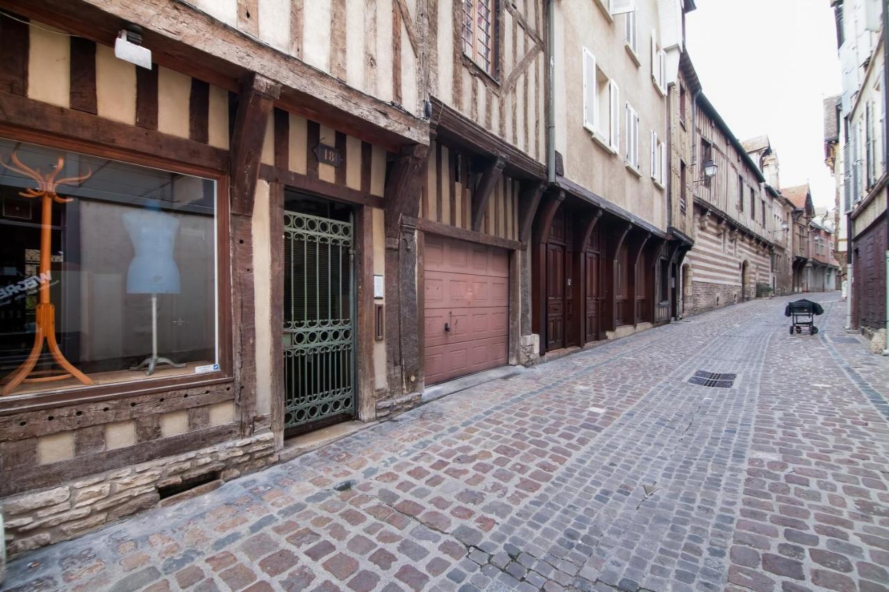 Appartement Charmant A Troyes Avec Jardin Cloture 50 M² ภายนอก รูปภาพ