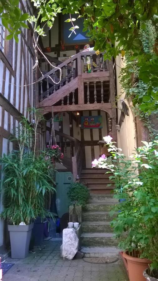 Appartement Charmant A Troyes Avec Jardin Cloture 50 M² ภายนอก รูปภาพ